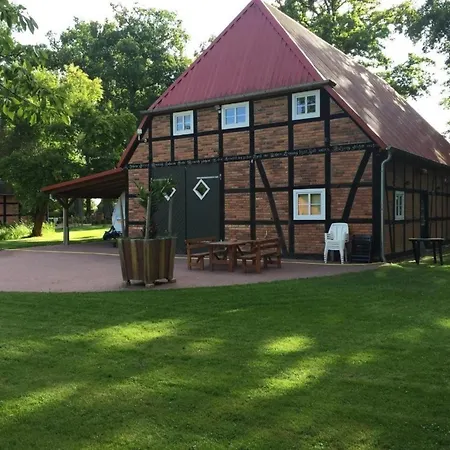 アパート Wunderschoene In Gienau Mit Grosser Terrasse